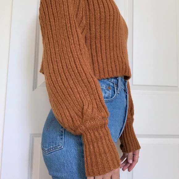 SOLD urban outfitters brown cropped sweater! - Picture 3 of 4
